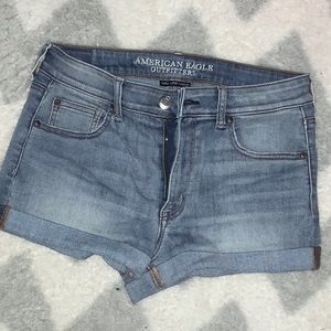 American eagle light wash jean shorts